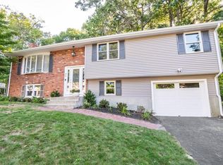 46 Acorn Dr, Holden, MA 01520