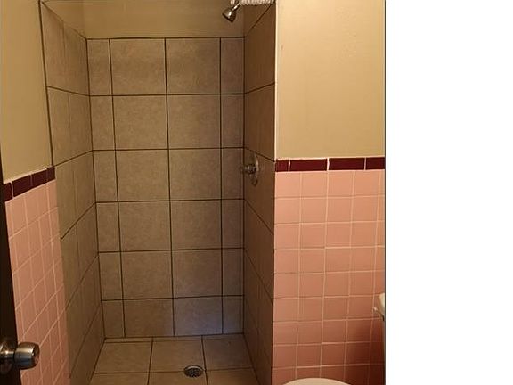 5th image of 9421 Page Ave