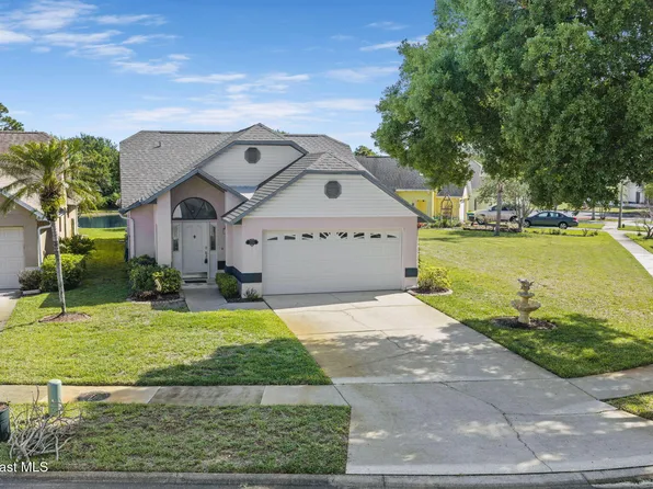 2303 Early Dawn Cir, Melbourne, FL 32935