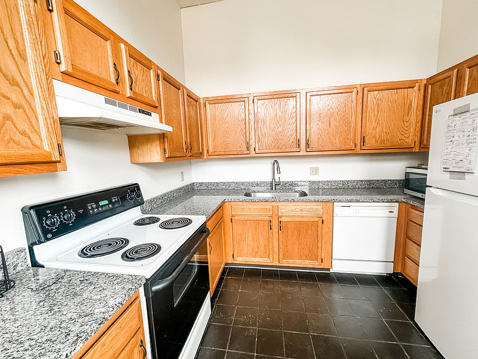 Updated Granite countertops
New Fridge