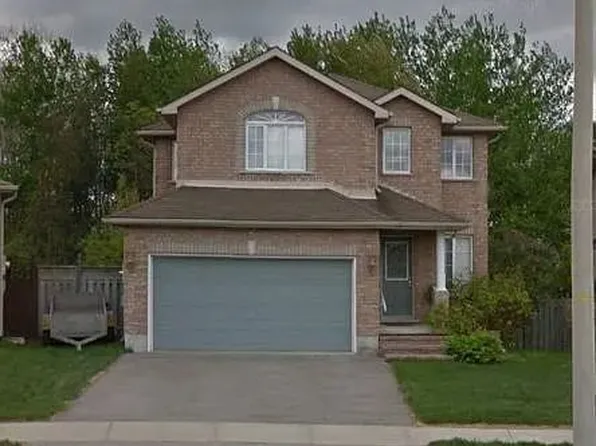 35 McKenzie Cres, Barrie, ON L4N 0A9