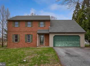 1001 Rebecca Dr, Lititz, PA 17543