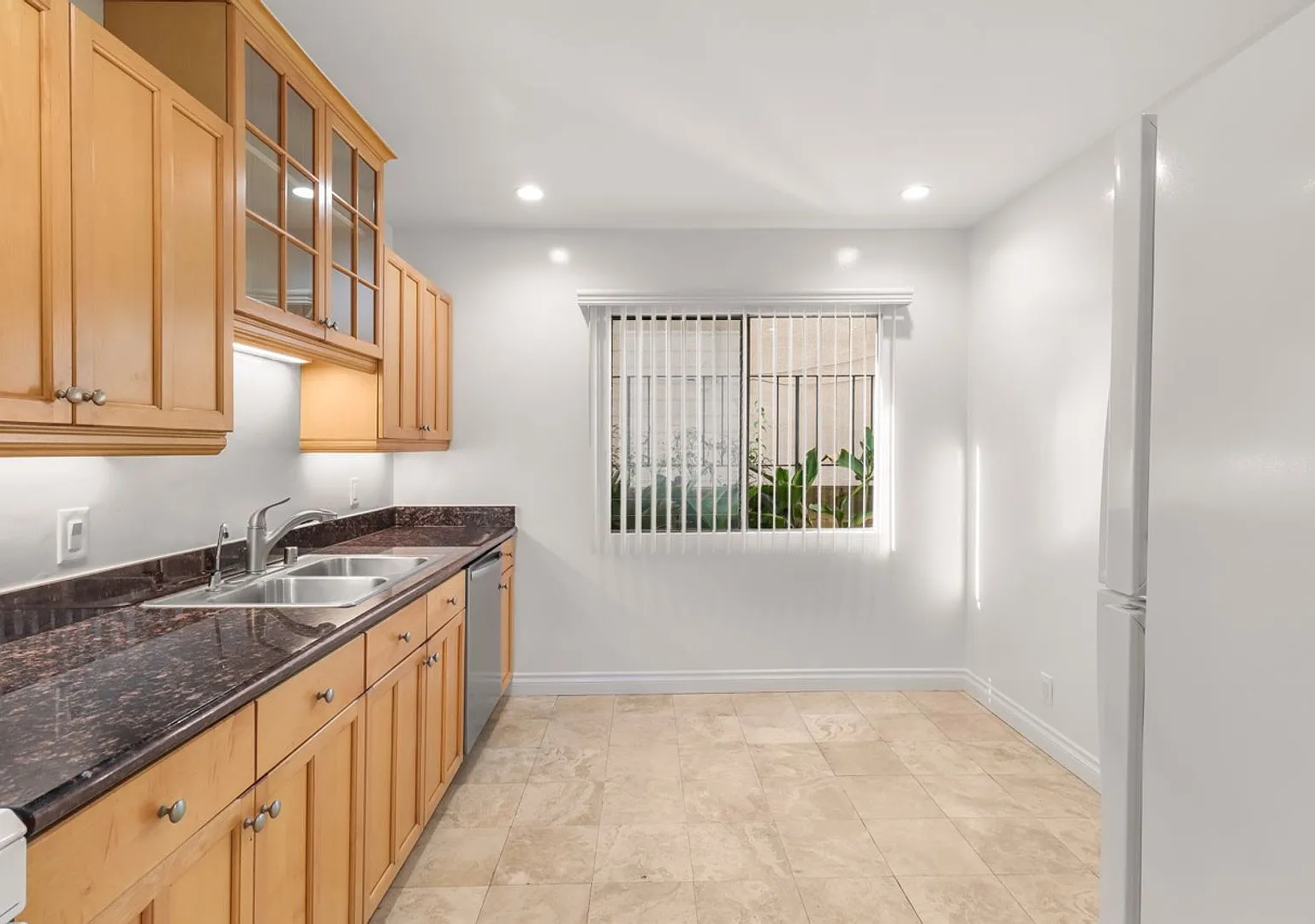 1451 Armacost Ave — Photo 4