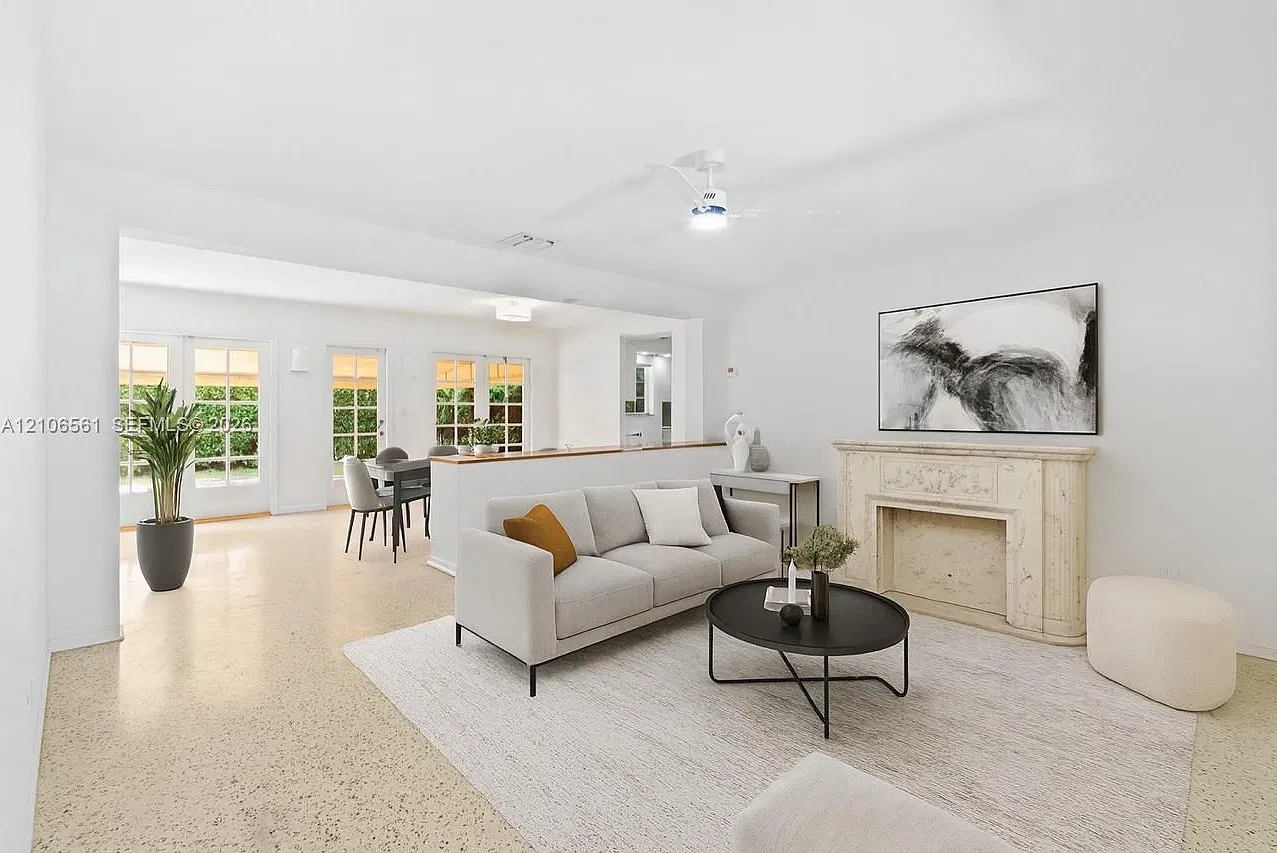 Coral Gables Granada Sec — Photo 3