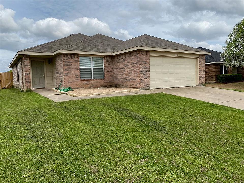1st image of 215 Brandie Mac Ln