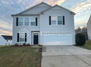 513 Zander Woods Ct, Mount Holly, NC 28120