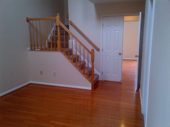 5th image of 3948 Hartlake St