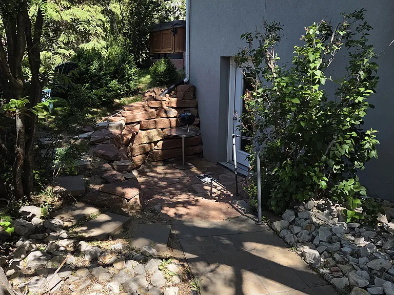 Private Entrance