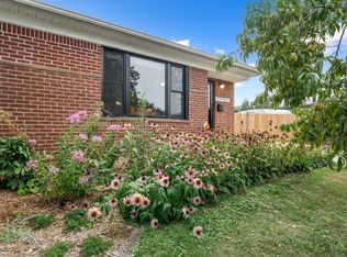 29941 Leona Ct, Garden City, MI 48135