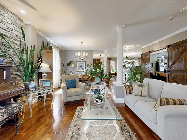 32 Stephanie Ln #UPPER — Photo 6