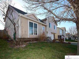 18713 Allan St, Omaha, NE 68135