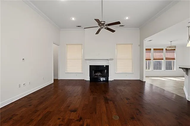 404 Golden Leaf Ct — Photo 3