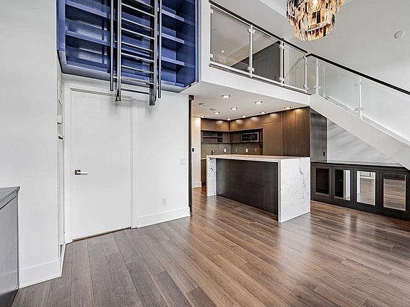 3rd image of 111 Saint Clair Ave W #923