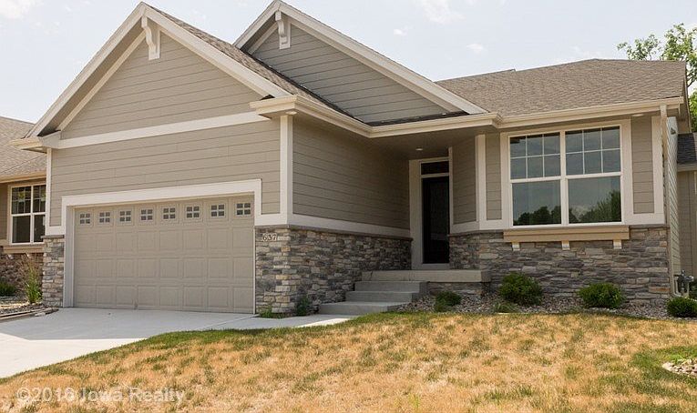 1st image of 641 Eagle Way