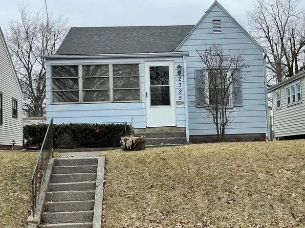 2325 Charlotte Ave, Fort Wayne, IN 46805