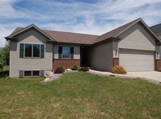 5462 Shale Rd, Fitchburg, WI 53711