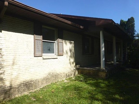 5th image of 2538 Winchester Ave