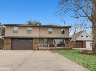 1093 Pearson Rd, Chesterton, IN 46304