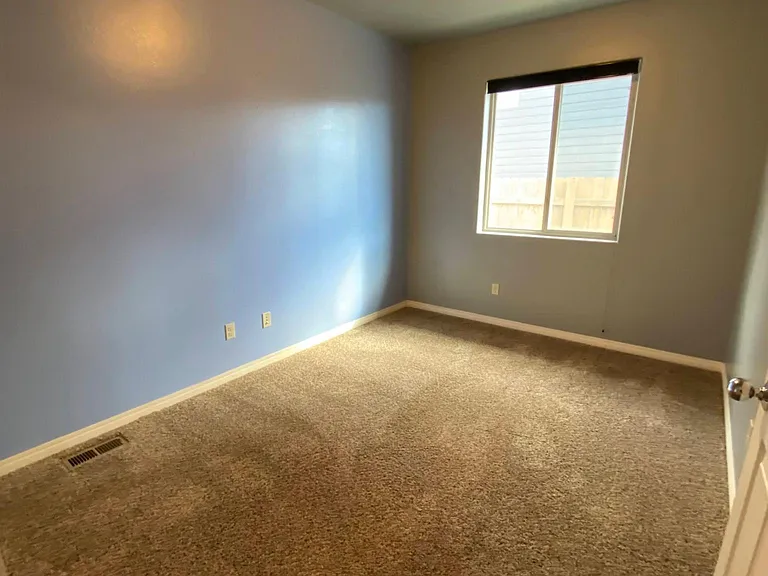 1648 S Beaumont Dr — Photo 12