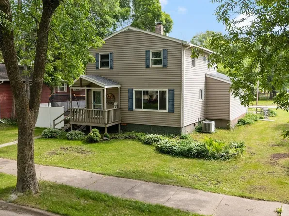 1412 11th St S, Virginia, MN 55792