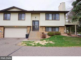 857 Sherwood Rd N, Saint Paul, MN 55126