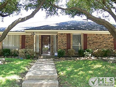 1st image of 2204 Brighton Ln