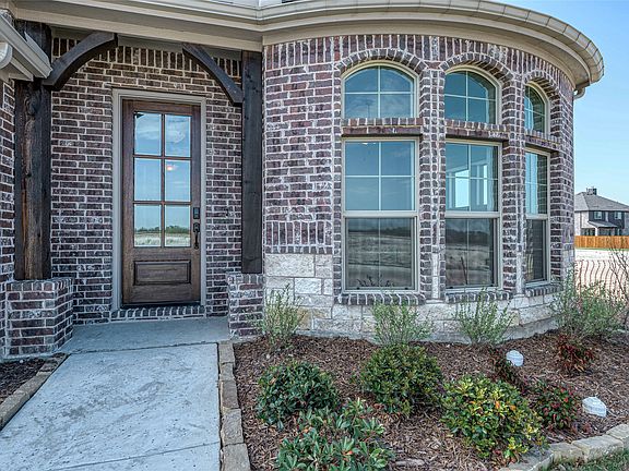 5th image of 1913 Amber Gate Dr