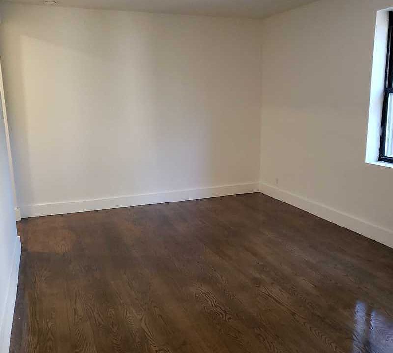 2nd image of 1352 New York Ave APT 4D