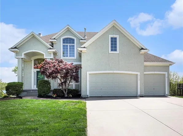 5113 W 163rd St, Overland Park, KS 66085