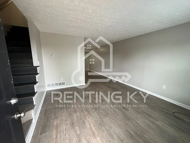 1639 Foxhaven Dr — Photo 5