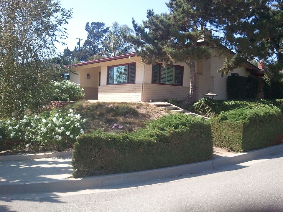 1st image of 217 Camino Castanada