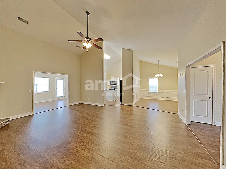 107 Oscar Ct — Photo 10