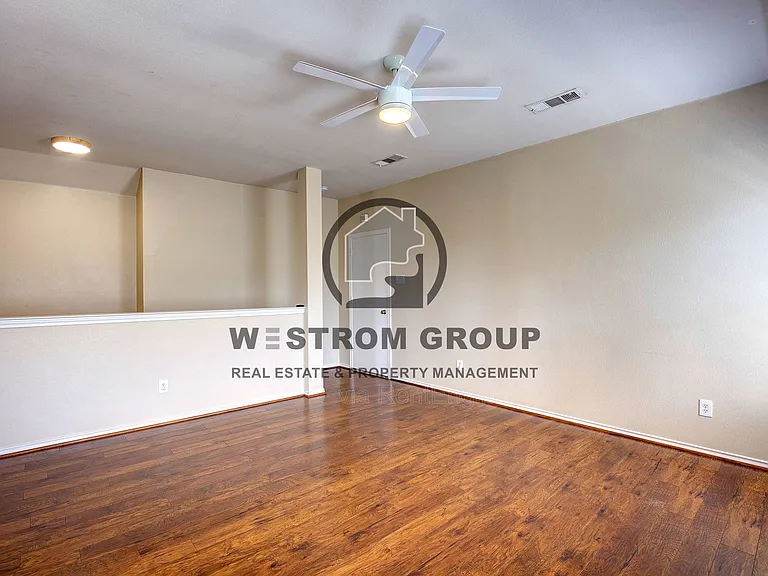 4537 Chris Dr — Photo 48