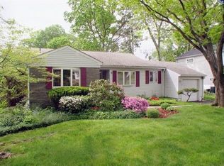 51 Laurel Pl, West Caldwell, NJ 07006