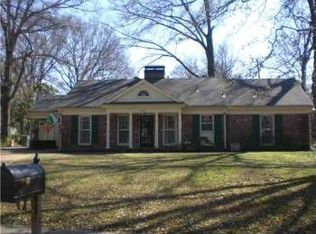 4665 Chickasaw Rd, Memphis, TN 38117