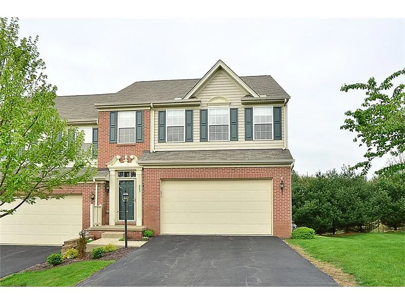 205 Corey Dr photo 1