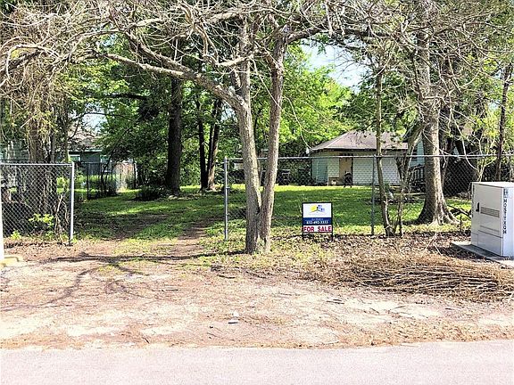 3rd image of 991 Reverend B J Lewis Dr Lot 92