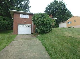 420 Rock Run Rd, Elizabeth, PA 15037