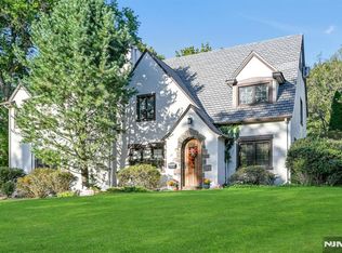 20 Northwood Ave, Demarest, NJ 07627