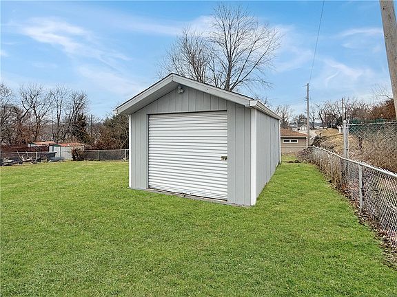 3rd image of 4335 E Du Frain Ave