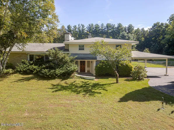 20 Cooper Rd, Great Barrington, MA 01230