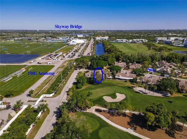 4660 La Jolla Dr, Bradenton, FL