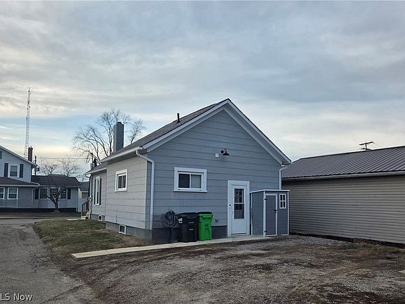 3rd image of 119 S Wallace St