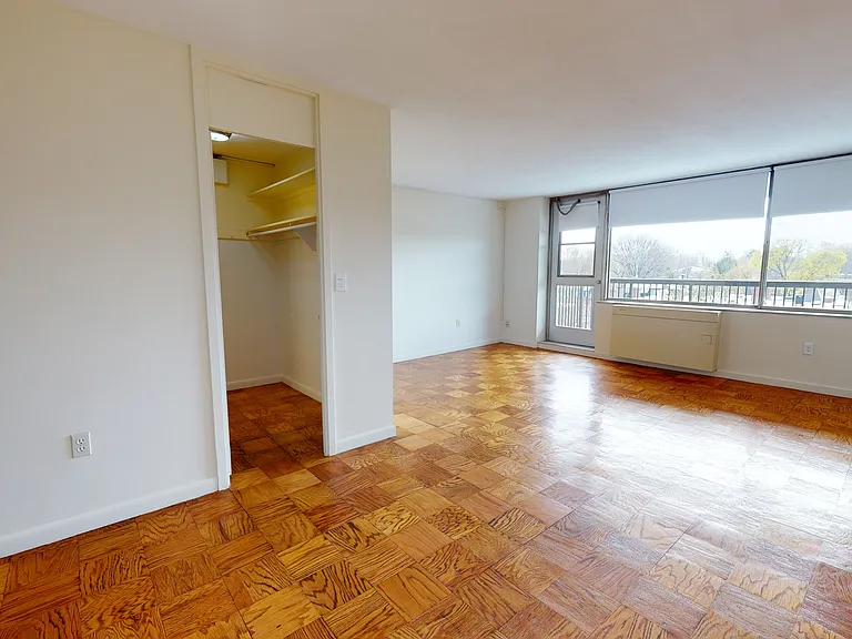 17 Monmouth Ct #N — Photo 3