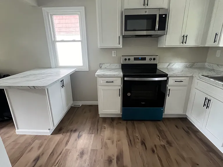 1423 Cummings Blvd — Photo 6