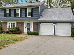 5060 Queens Wood Dr, Burke, VA 22015