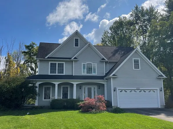 213 Chatham Ct, Horseheads, NY 14845