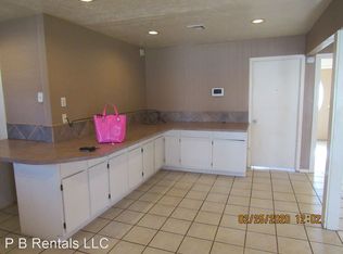 1604 NW 72nd St, Lawton, OK 73505