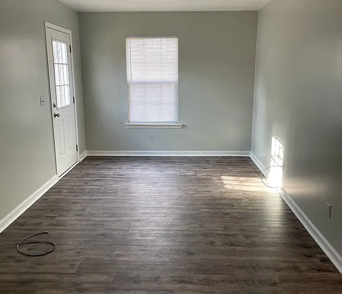 128B N Poole St — Photo 8