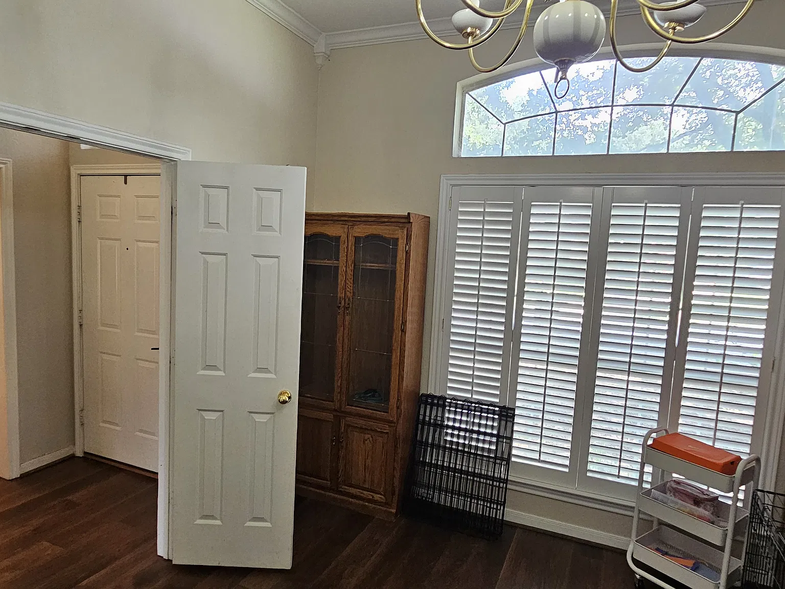 4 bed, 2644 sqft, $2,840 — Photo 2